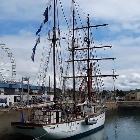 Pamphilienne Vue Mont Saint Michel Et Campagne Normande Courtils