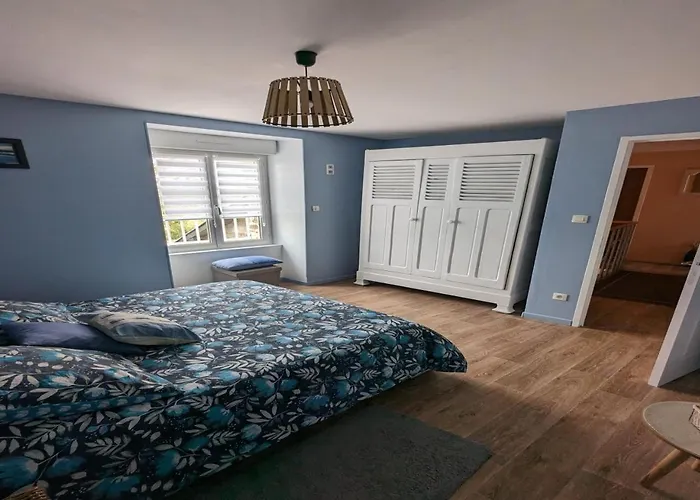 Pamphilienne Vue Mont Saint Michel Et Campagne Normande * Courtils